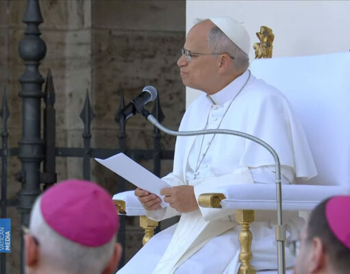 Annullata la visita di Papa Leone XIV ad Assisi del 27 ottobre: i medici sconsigliano il viaggio