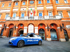 Foligno, ritira l’auto dall’officina senza pagare 3mila euro: denunciato 68enne