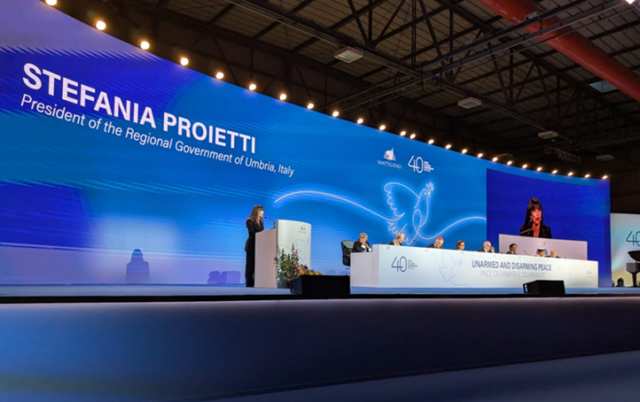 assisi 40 anni pace proietti