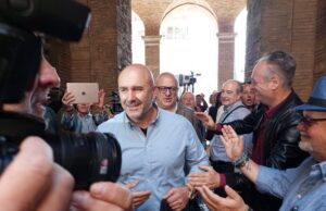 Terni, la crisi di Bandecchi si misura in aula